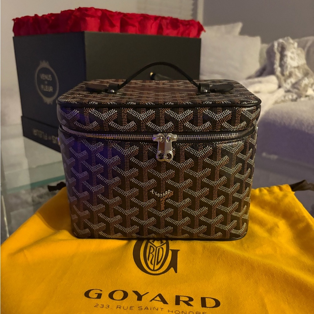 Goyard Black and Brown Monogram Case